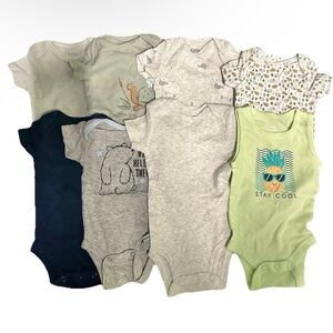 Lot Of 8 Baby Short Sleeve Bodysuits Size Newborn